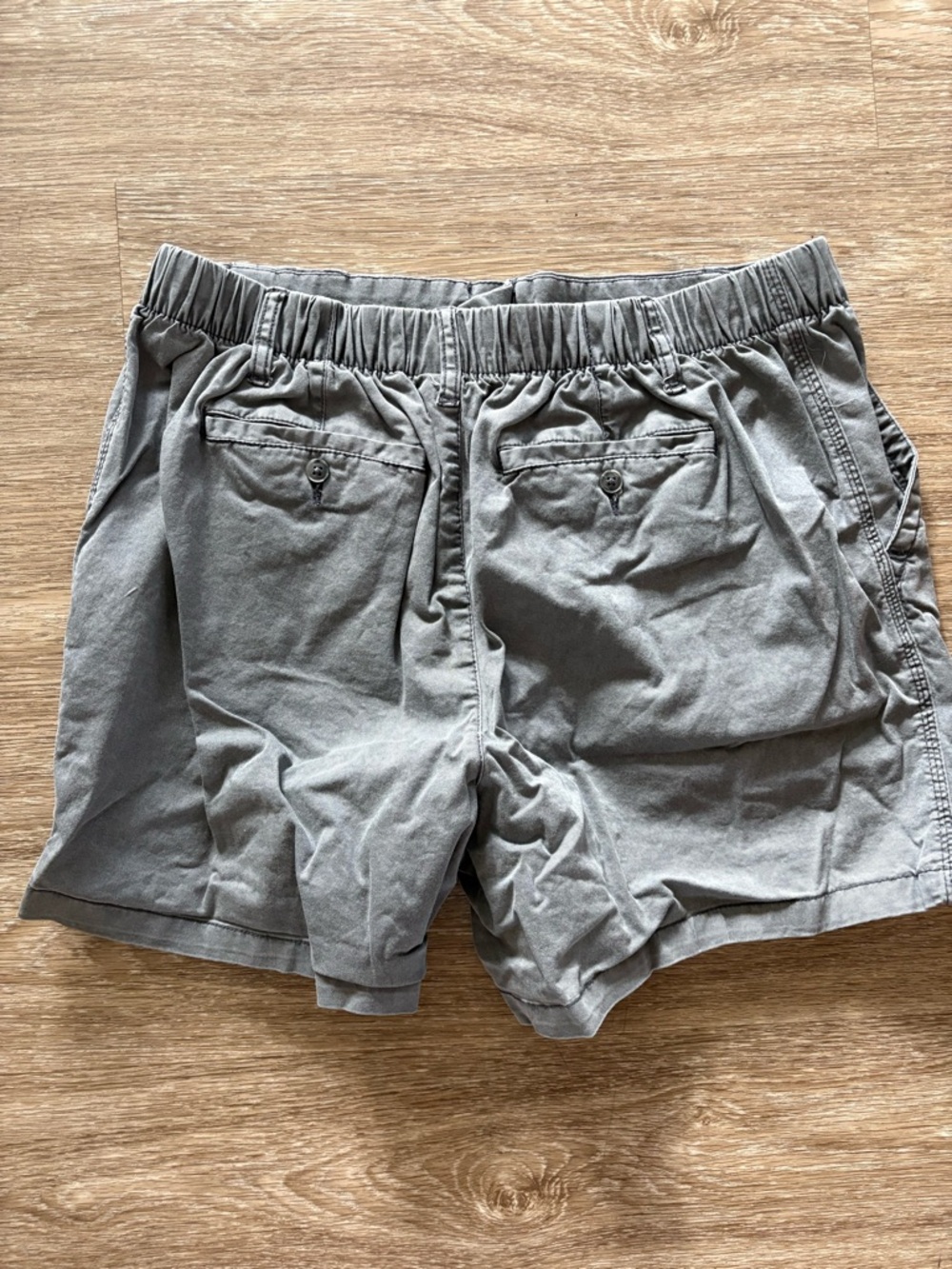 Old Navy Gray Elastic-Waist Athletic Shorts with Back Button Pockets